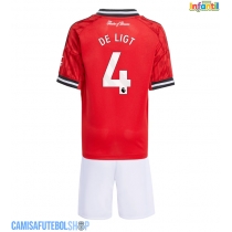 Camisa de time de futebol Manchester United Matthijs de Ligt #4 Replicas 1º Equipamento Infantil 2025-26 Manga Curta (+ Calças curtas)